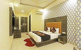 Hotel Smart Signature Delhi Airport